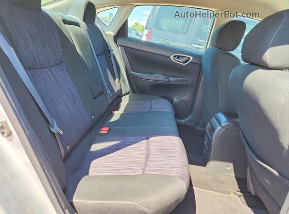3N1AB7AP8KY368294 2019 NISSAN SENTRA Silver Հետևի նստատեղերի տեսք