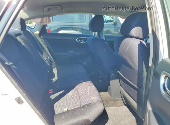 3N1AB7AP9GL672058 2016 NISSAN SENTRA White Rear seats view