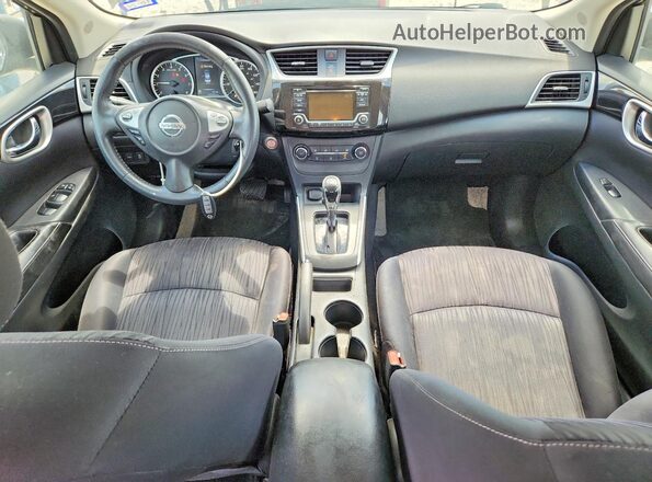 3N1AB7AP9GY212188 2016 NISSAN SENTRA Черный Вид панели приборов