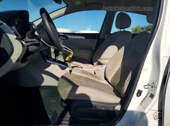 3N1AB7AP9GY223126 2016 NISSAN SENTRA White Widok wnętrza z przodu
