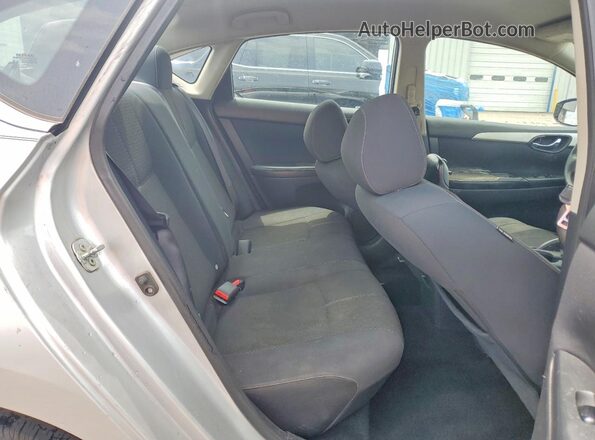 3N1AB7AP9GY267921 2016 NISSAN SENTRA Серебряный Вид задних сидений