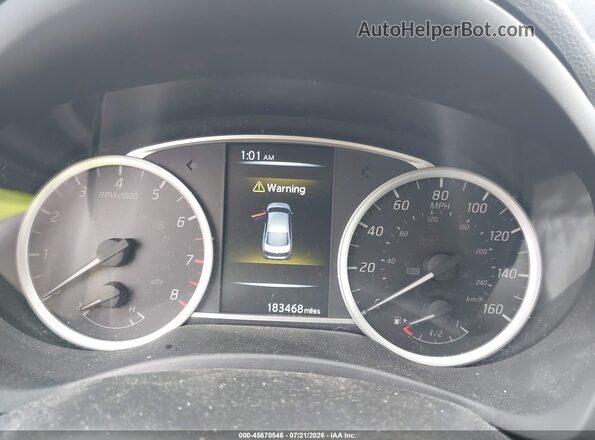 3N1AB7AP9HY208062 2017 NISSAN SENTRA Silver Հետևի նստատեղերի տեսք