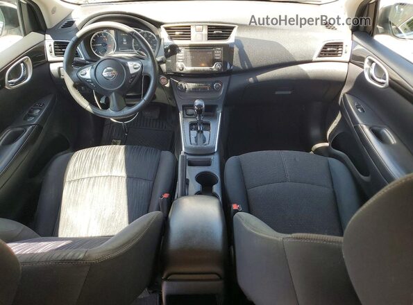 3N1AB7AP9HY306699 2017 NISSAN SENTRA Белый Вид панели приборов