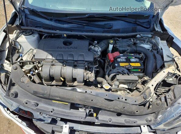 3N1AB7AP9JL655641 2018 NISSAN SENTRA White Rear interior view