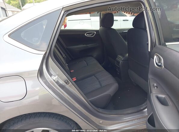 3N1AB7AP9JY213686 2018 NISSAN SENTRA Gray VIN կոդի պիտակի տեսք