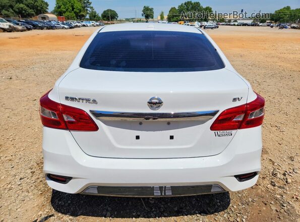 3N1AB7AP9JY267070 2018 NISSAN SENTRA White Вид ззаду
