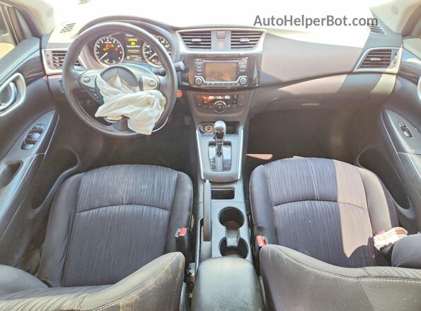 3N1AB7AP9JY267070 2018 NISSAN SENTRA White Вид панелі приладів