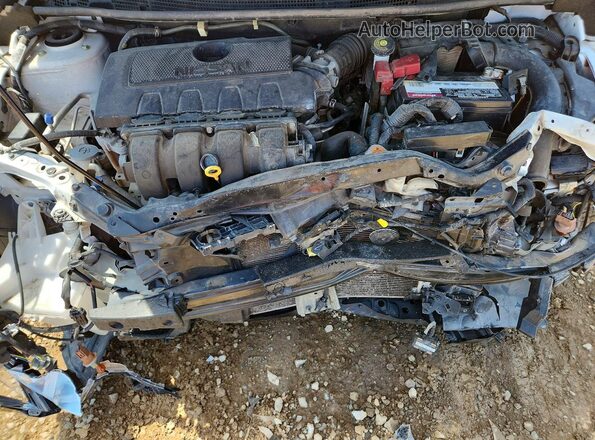 3N1AB7AP9JY267070 2018 NISSAN SENTRA White Вид задньої частини салону