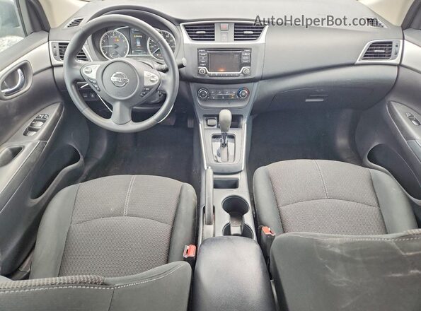 3N1AB7AP9JY315652 2018 NISSAN SENTRA Silver Вид панелі приладів