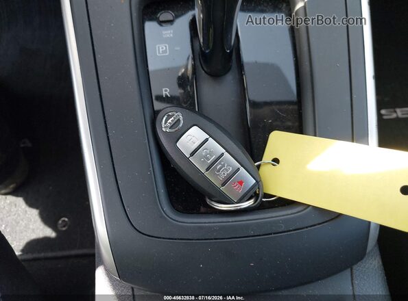 3N1AB7AP9KY206108 2019 NISSAN SENTRA Белый Вид панели приборов