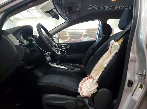 3N1AB7APXGL672523 2016 NISSAN SENTRA Silver Front interior view