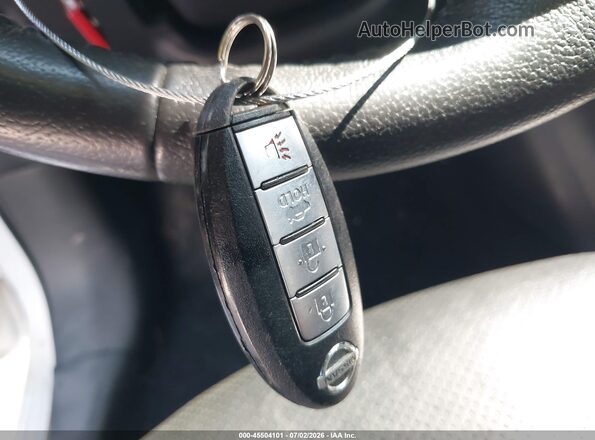 3N1AB7APXGY246611 2016 NISSAN SENTRA Белый Вид панели приборов