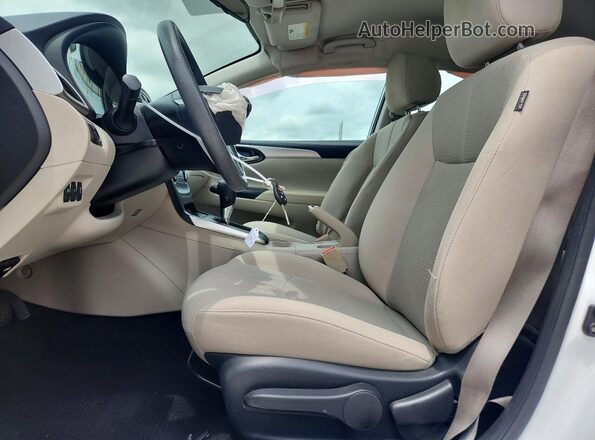 3N1AB7APXHY335015 2017 NISSAN SENTRA White Front interior view