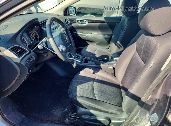 3N1AB7APXHY358360 2017 NISSAN SENTRA Gray Вид салону спереду