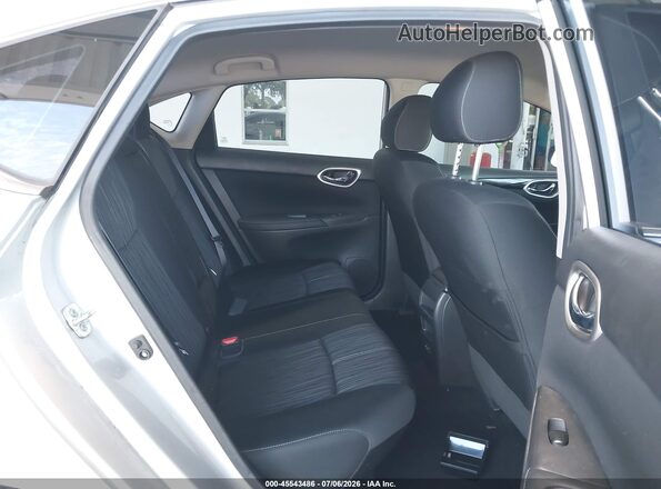 3N1AB7APXJY207430 2018 NISSAN SENTRA Silver Widok naklejki z numerem VIN