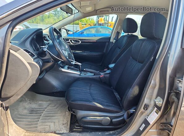 3N1AB7APXJY279616 2018 NISSAN SENTRA Gray Front interior view