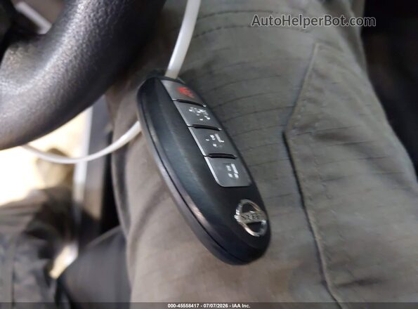 3N1AB7APXJY292222 2018 NISSAN SENTRA Silver Dashboard view