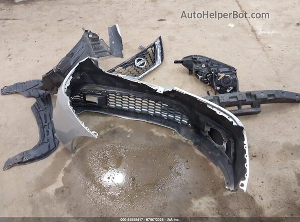 3N1AB7APXJY292222 2018 NISSAN SENTRA Silver Instrument cluster view