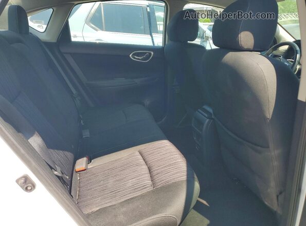 3N1AB7APXKL613562 2019 NISSAN SENTRA White Rear seats view