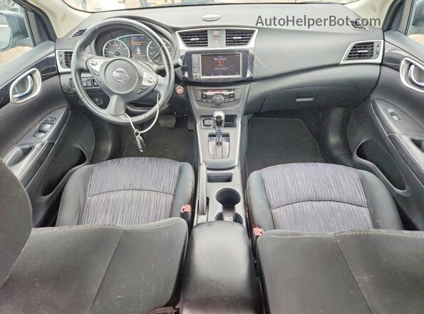 3N1AB7APXKY280282 2019 NISSAN SENTRA Gray Vista del salpicadero