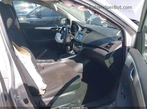 3N1AB7APXKY325009 2019 NISSAN SENTRA Серый Вид салона спереди