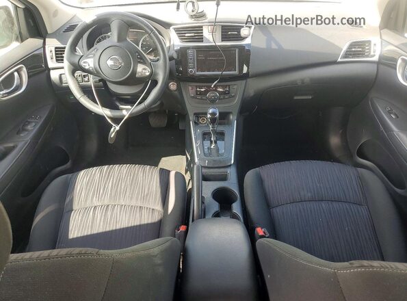 3N1AB7APXKY429127 2019 NISSAN SENTRA White Dashboard view