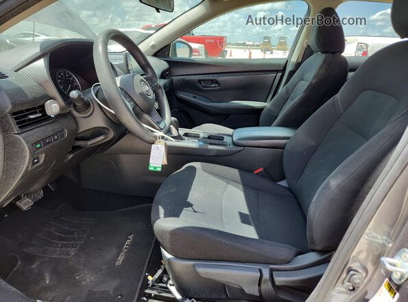 3N1AB8BV2RY280466 2024 NISSAN SENTRA Серый Вид салона спереди