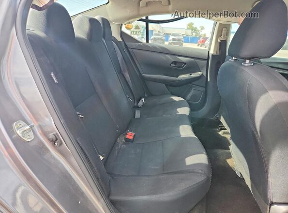 3N1AB8BV6RY320158 2024 NISSAN SENTRA Gray Vista de los asientos traseros