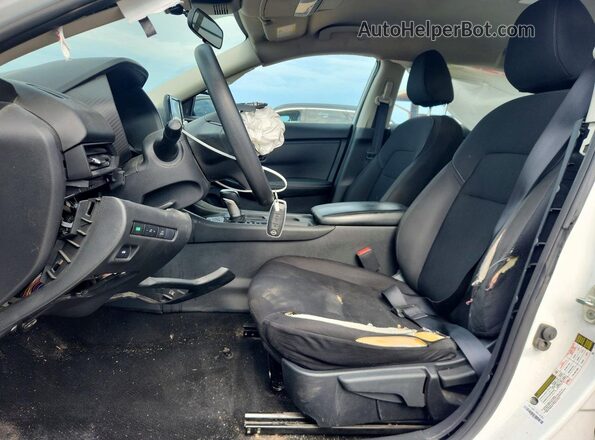 3N1AB8BV6SY295980 2025 NISSAN SENTRA White Вид салону спереду