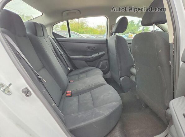 3N1AB8BV7RY218769 2024 NISSAN SENTRA White Vista de los asientos traseros