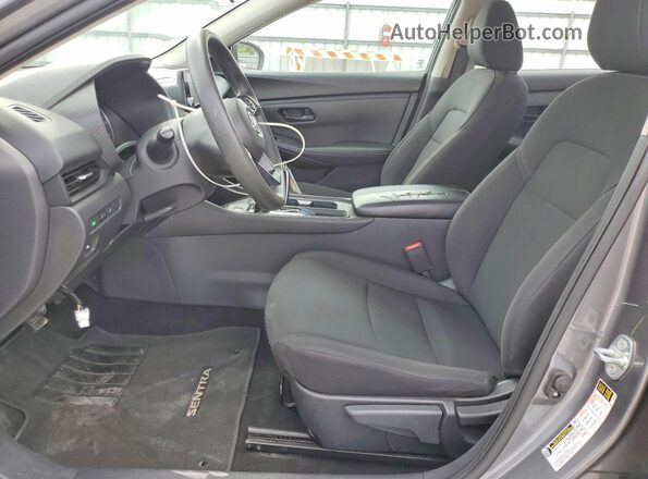 3N1AB8BV7RY281998 2024 NISSAN SENTRA Gray Вид салону спереду