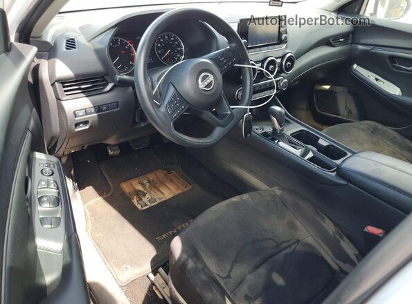 3N1AB8BVXRY335388 2024 NISSAN SENTRA Белый Вид панели приборов