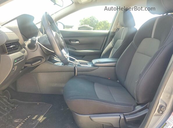 3N1AB8CV0MY233556 2021 NISSAN SENTRA Gray Front interior view