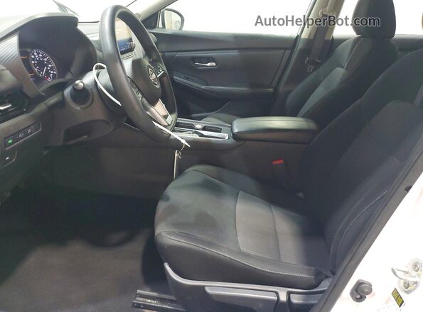3N1AB8CV0RY350495 2024 NISSAN SENTRA White Widok wnętrza z przodu