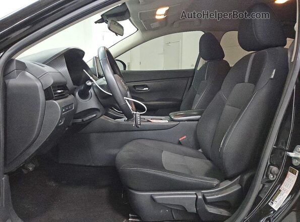 3N1AB8CV1MY252519 2021 NISSAN SENTRA Черный Вид салона спереди