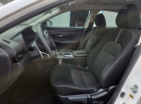 3N1AB8CV1PY287663 2023 NISSAN SENTRA Белый Вид салона спереди