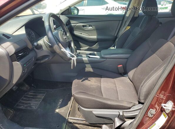 3N1AB8CV1RY239731 2024 NISSAN SENTRA Темно-бордовый Вид салона спереди