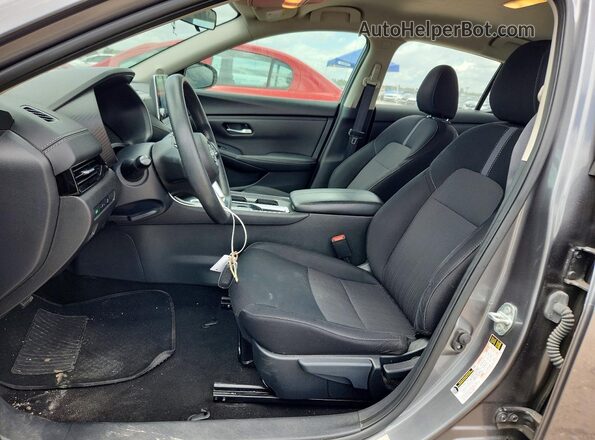 3N1AB8CV1RY305372 2024 NISSAN SENTRA Gray Սալոնի դիմացի տեսք