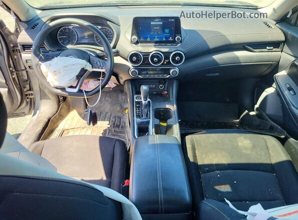 3N1AB8CV1RY348934 2024 NISSAN SENTRA Угольный Вид панели приборов
