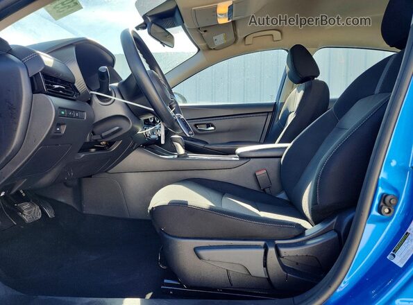 3N1AB8CV1SY381860 2025 NISSAN SENTRA Blue Vista interior delantera