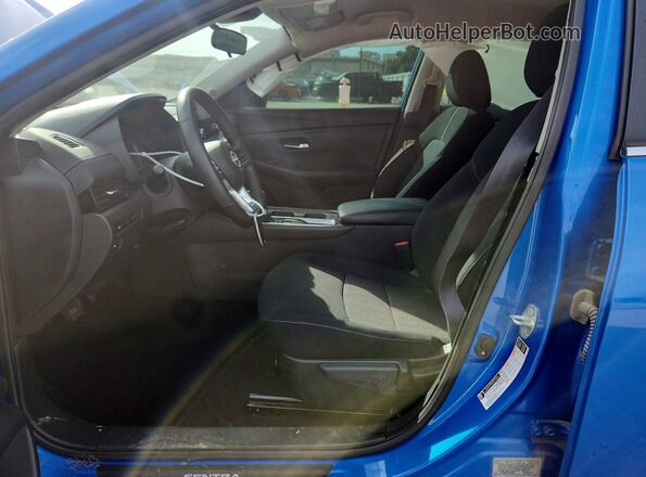 3N1AB8CV2RY204390 2024 NISSAN SENTRA Blue Սալոնի դիմացի տեսք