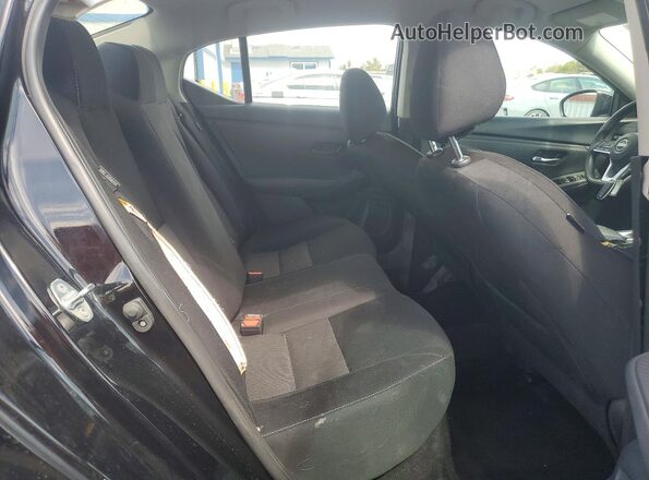 3N1AB8CV2RY300357 2024 NISSAN SENTRA Black Widok tylnych siedzeń