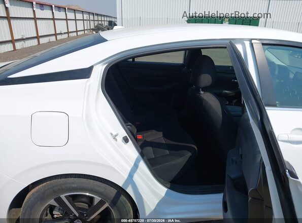 3N1AB8CV2SY384900 2025 NISSAN SENTRA White VIN կոդի պիտակի տեսք