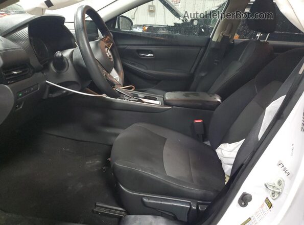 3N1AB8CV3RY302943 2024 NISSAN SENTRA White Front interior view
