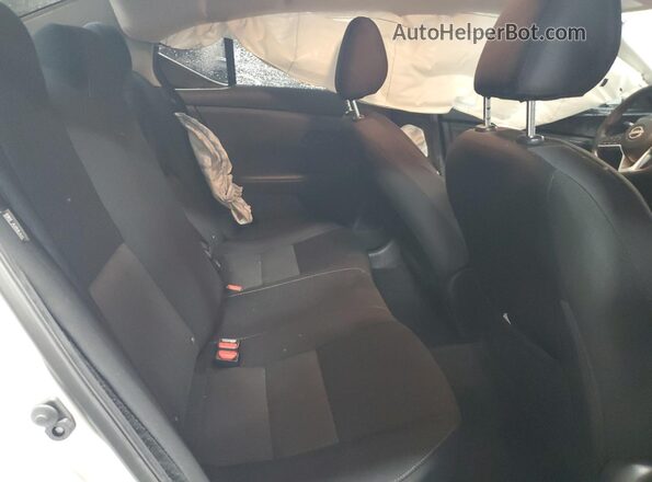 3N1AB8CV3RY302943 2024 NISSAN SENTRA White Rear seats view