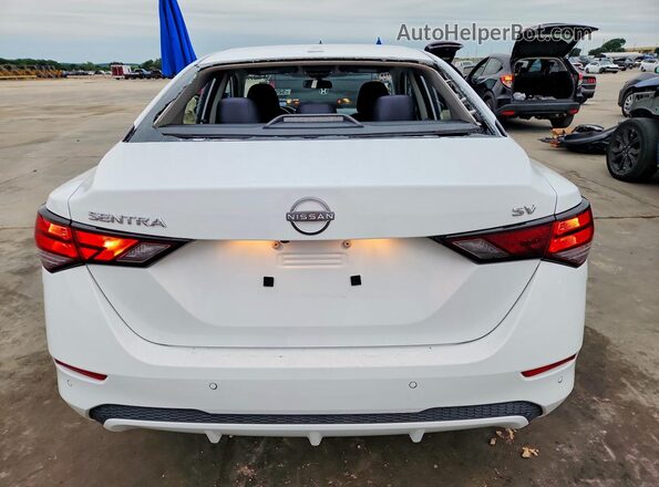 3N1AB8CV3RY338079 2024 NISSAN SENTRA White Widok z tyłu
