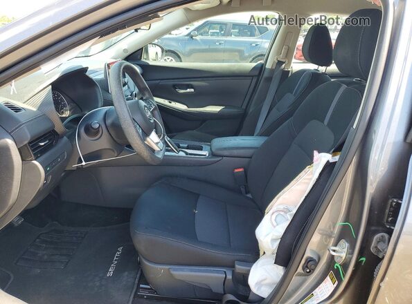3N1AB8CV3RY340589 2024 NISSAN SENTRA Gray Vista interior delantera