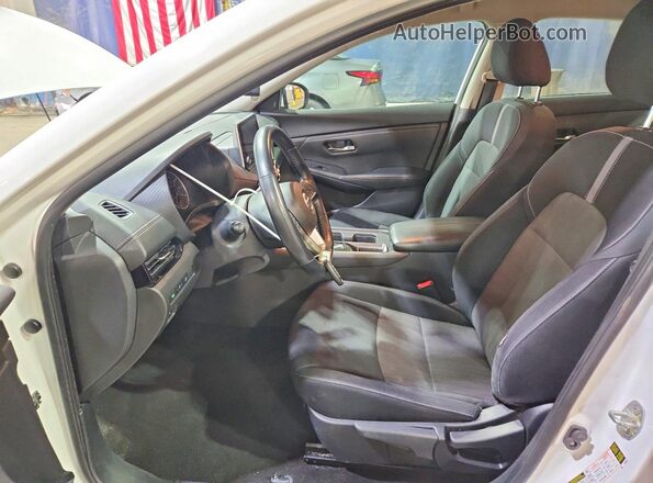 3N1AB8CV4MY201256 2021 NISSAN SENTRA White Widok wnętrza z przodu
