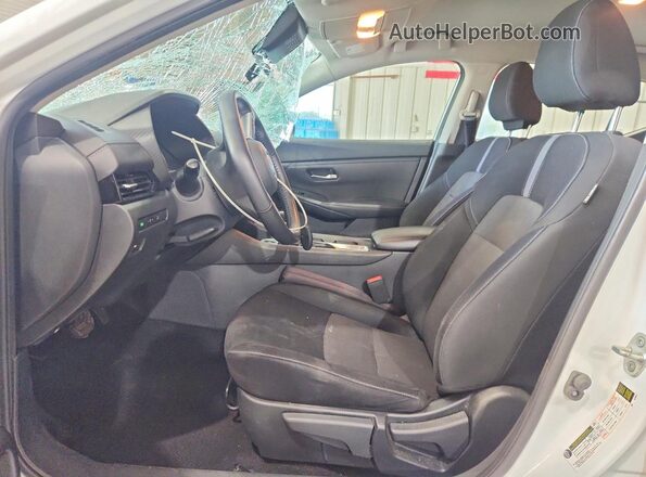 3N1AB8CV4MY202987 2021 NISSAN SENTRA White Սալոնի դիմացի տեսք