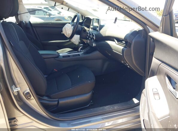 3N1AB8CV4RY270293 2024 NISSAN SENTRA Gray Front interior view
